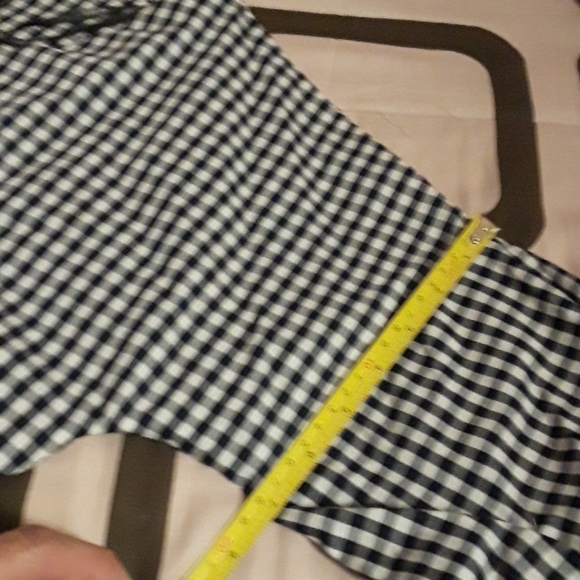 NWT Forever 21 Women's Wrap-Around Tie Top B&W - Picture 16 of 16